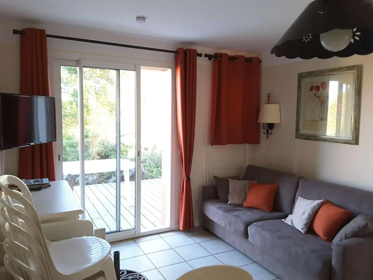 Maison Duplex 5P Avec Terrasse, Wifi Et Parking, Grospierres - Fr-1-382-86